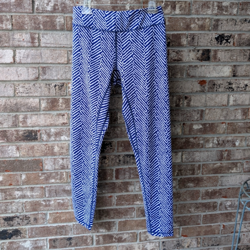 J MCLAUGHLIN Blue and White Patterned Leggings. SIZE XS